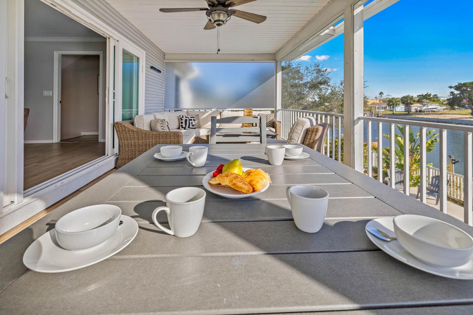 5 Bed3Bath Waterfront Pool Home With Full Gym, Office, And Heated Pool! Hernando Beach Esterno foto